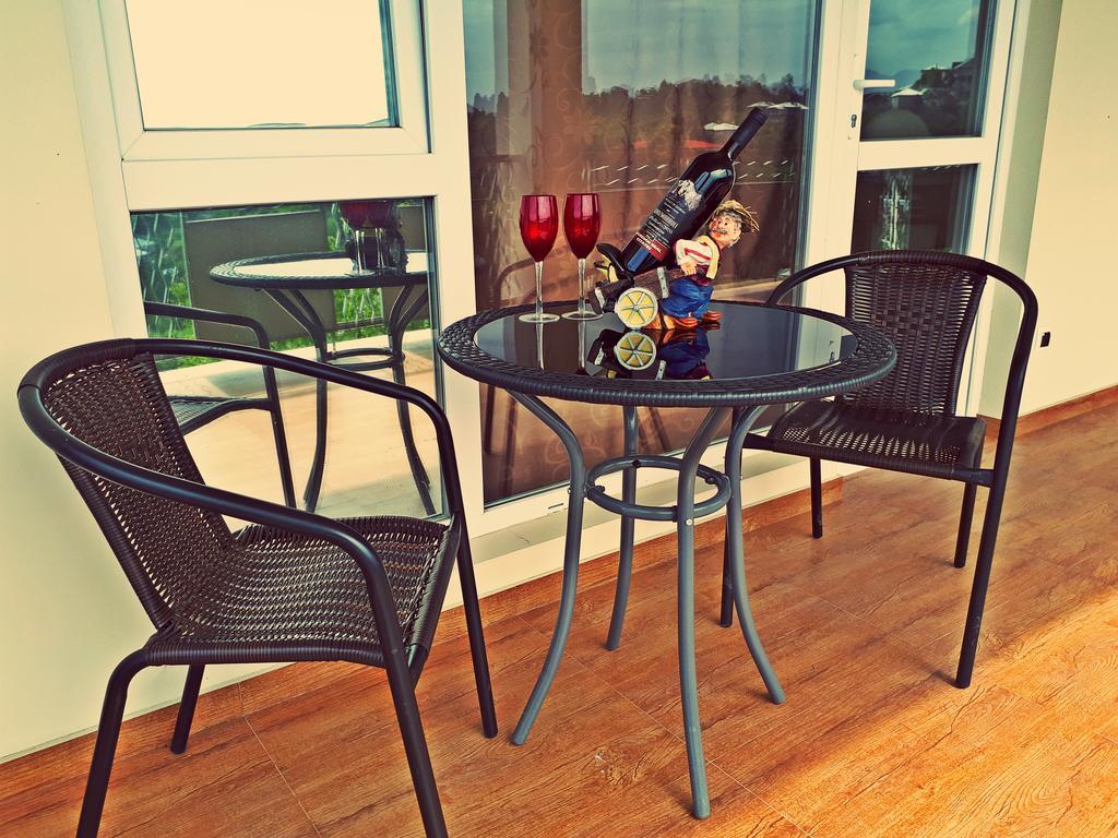 Apartments Sunset Paradise Makhinjauri Ngoại thất bức ảnh